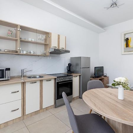 Apartment Ana Solin Exterior photo