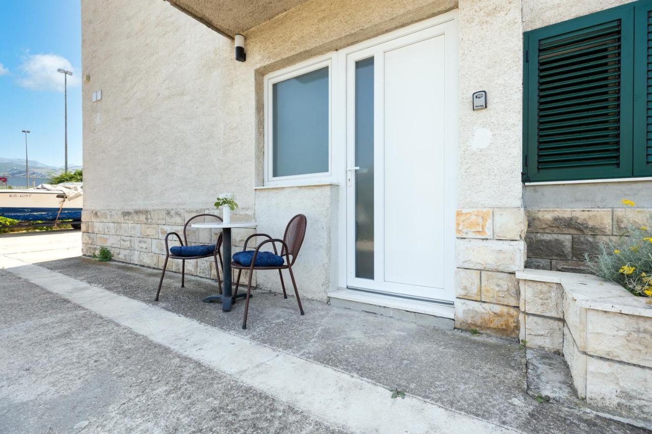 Apartment Ana Solin Exterior photo